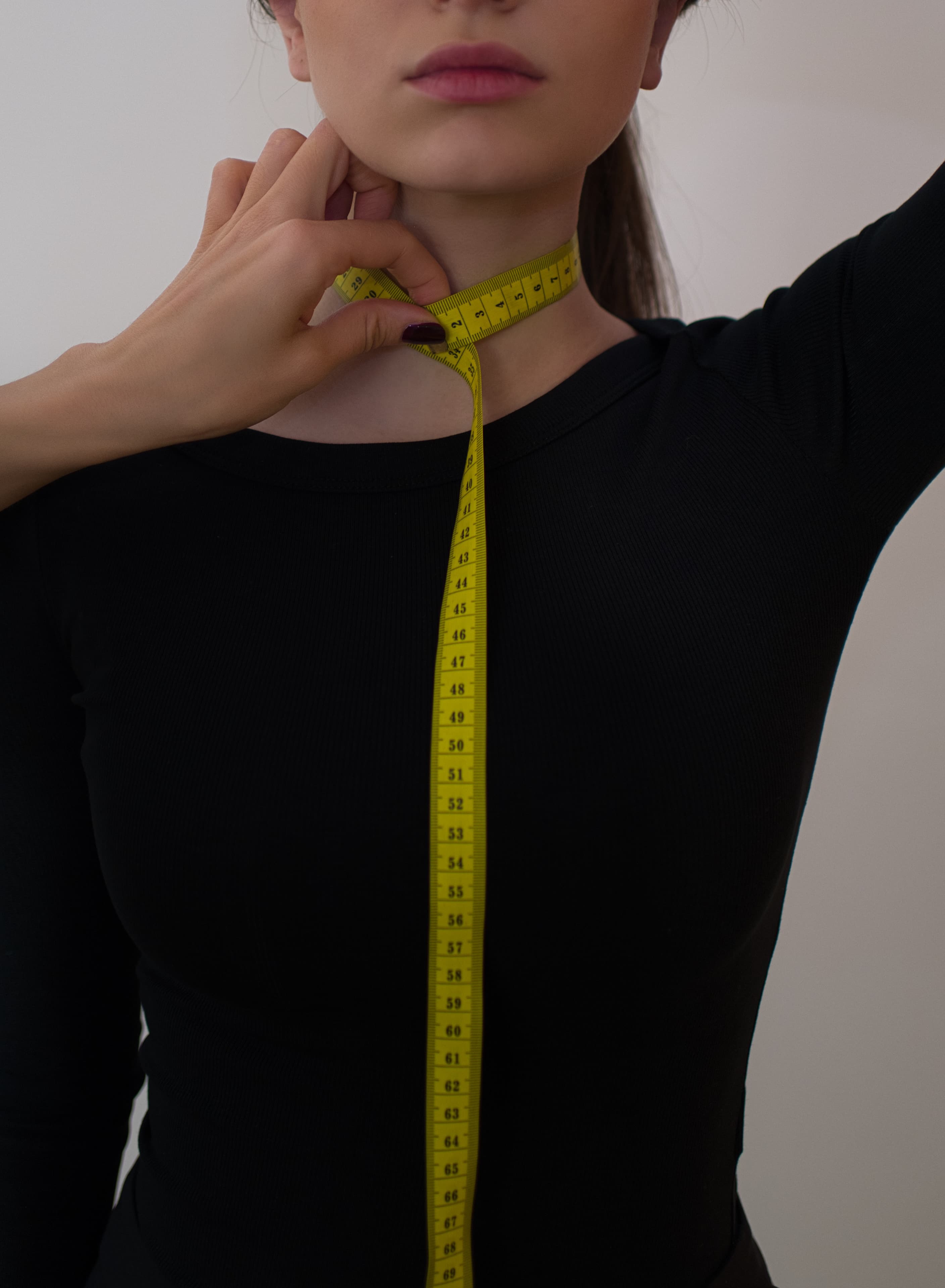 How to measure Neck