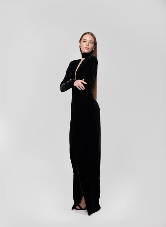 BLACK VELVET PLUNGING GOWN